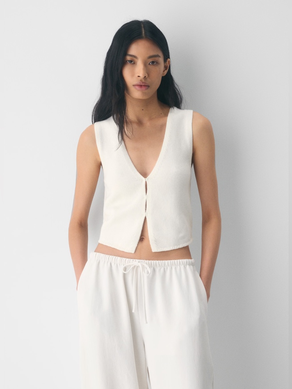 Aritzia Wilfred Basque Sweater Vest - Picture 2 of 6